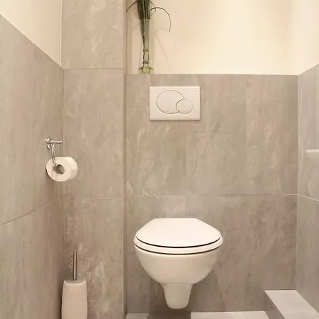 Apartment Private - Rue Cler - Eiffel Tower