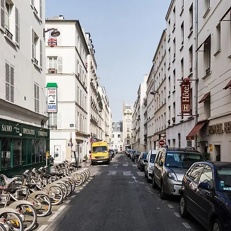 Private - Rue Cler - Eiffel Tower Apartment Paris