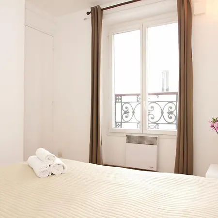 Private - Rue Cler - Eiffel Tower Appartamento Parigi