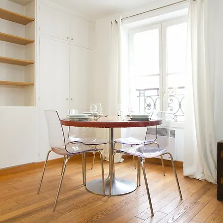 Appartamento Private - Rue Cler - Eiffel Tower *